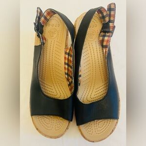 Crocs A-Leigh Women’s Wedge Sandals | Size 9 | Black Faux Leather W/ Cork Heel